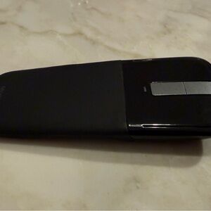 Microsoft Arch Touch Mouse model:1428 Black (02 total)